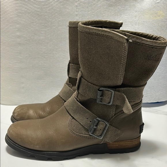 Sorel Brown Leather Buckle Boots - Picture 5 of 5